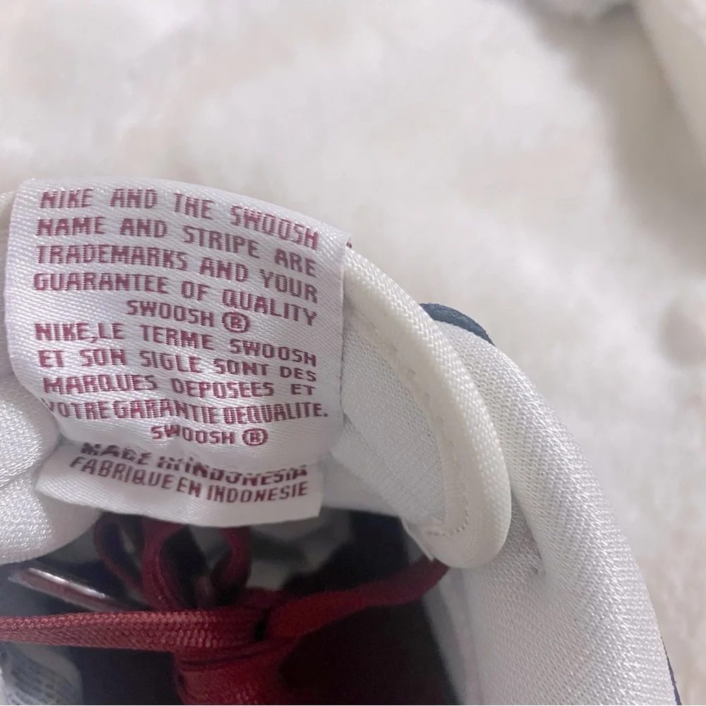 Nike Dunk Low SE- Sail Team Red. - Picture 8 of 9